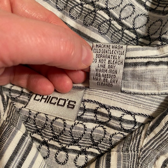 Chicos Linen Shirt Size 2 (12/14) Embroidered Button Up Inspirational 3/4 sleeve - Picture 15 of 15